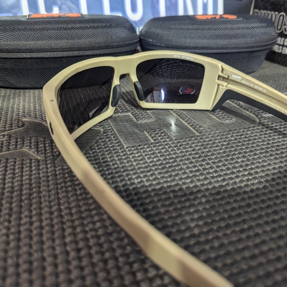 Spy + rebar sunglasses / safety glasses - Picture 3 of 6